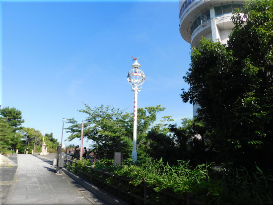 日本標準時子午線の標示柱