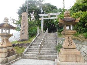 柿本神社の東の鳥居